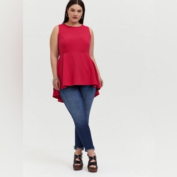 Torrid Fuchsia Pink Textured Ponte Hi-Lo Peplum Top - Picture 1 of 7